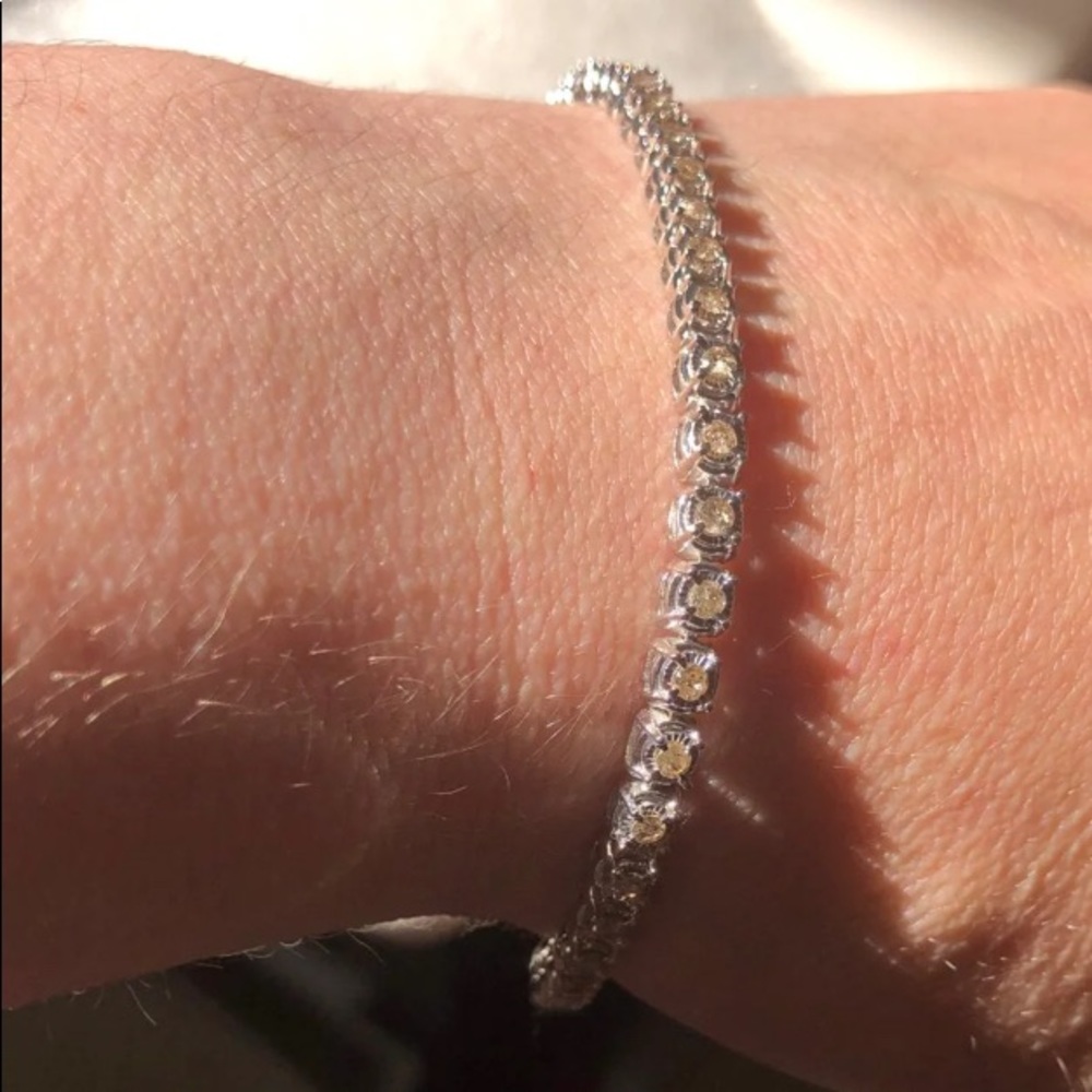 NWT White Gold and Diamond Bracelet - Picture 3 of 6